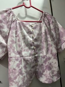 Chic Tie-Dye Button-Up Blouse