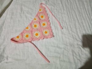 Crocheted Daisy Bandana
