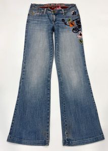 Low waist embroidered jeans