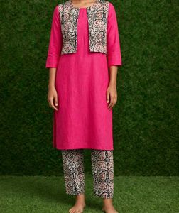 Hot Pink Cotton Kurta Set with Kalamkari Paisley S
