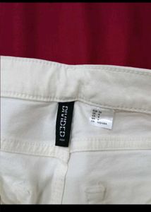 H&amp;m Off white flared jeans