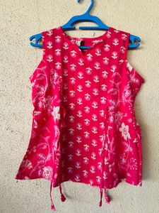 Chic Pink Floral Print Sleeveless Kurta