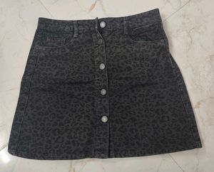 Leopard Print Button-Front Denim Skirt