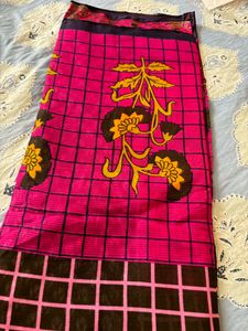 Vibrant Pink & Black Floral Print Saree