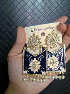 Elegant Blue Floral Dangle Earrings