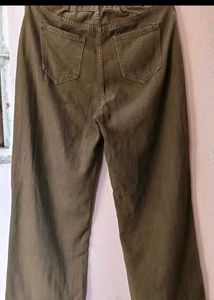 Baggy Wide-Leg Cargo Pants