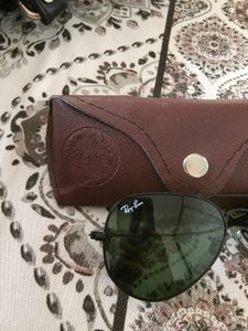 Ray-Ban Aviator Sunglasses with Case