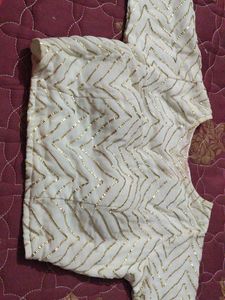 Elegant White Blouse with Gold Accents size M
