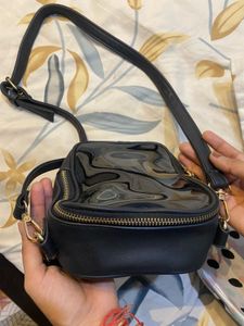 Chic Black Crossbody Bag with Chain