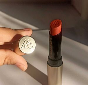 Nykaa Matte to Last Lipstick