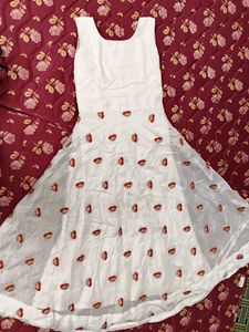 🤍❤️ Cream Embroidered Two-Piece Gown Set 🤍❤️