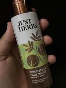 Just Herbs Brightening Face Wash