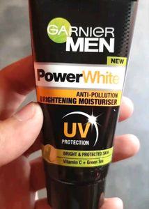 Garnier Men Power White Moisturiser