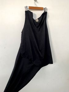 Sleek Black Sleeveless Top