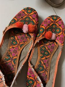 Embroidered Juttis with Pom-Poms