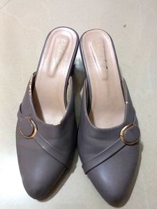 Stylish Women's Grey Mules