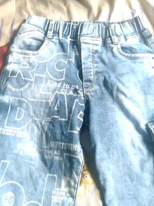 Light Wash Graphic Print Jeans