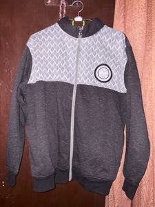 SWEATSHIRT WITH CHAIN