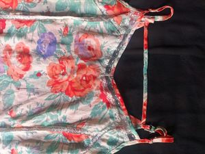 FOREVER21 Top