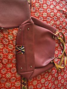 Chic Maroon Wallet with Zipper Pocket