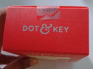 Dot &amp; Key Strawberry Dew Tinted Sunscreen