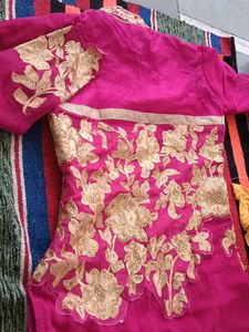 Elegant Pink &amp; Gold Embroidered Kurta Set