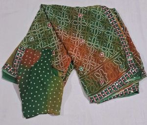 Green Bandhani Saree with Mirror Work