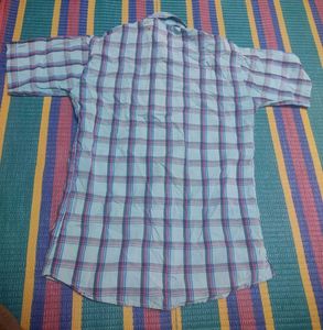 Men's Plaid Short-Sleeve Button-Up Shirt