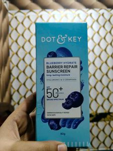 Dot & Key Blueberry Sunscreen SPF 50