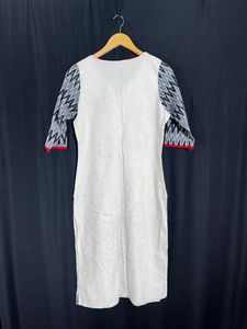 Cotton Off white Kurtis(women)