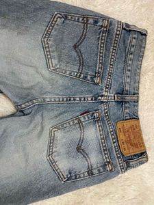 Levi's bootcut Jean 🪼