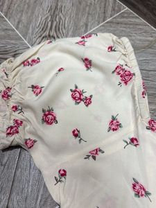 Cream Floral Puff Sleeve Top