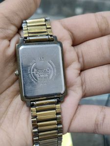 Sonata Gold Vintage Watch - Classic Rectangle Desi