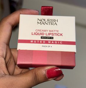 Nourish Mantra Creamy Matte Liquid Lipstick Set