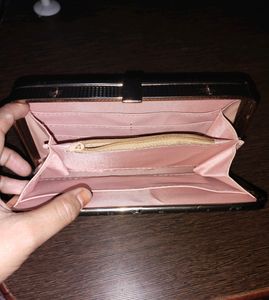 Beautiful Golden Clutch For Party Wear Used Once And Kept As It Is..