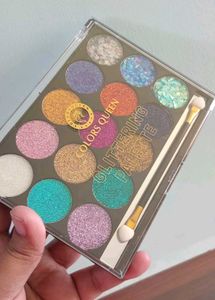 Colors Queen Glittering Eyeshadow Palette