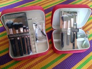 Faces Canada Combo Set Of 2
