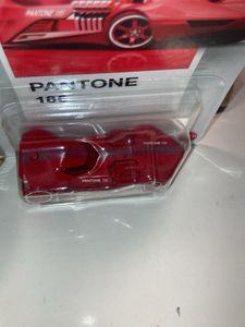 Hot Wheels Silver Series Pantone 186 - 3/6