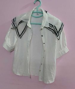 White shirt with Embroidered Collar