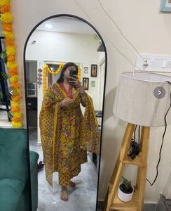Floral Print Kurta Set