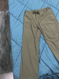 UNIQLO Khaki Cargo Pants