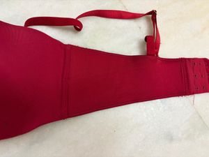 Red detachable Bra