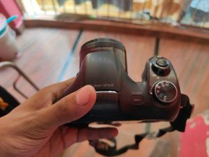 Sony Digital Camera DSC H200