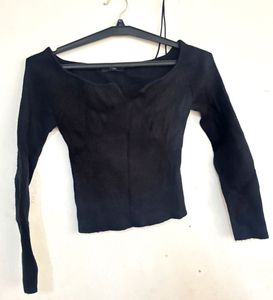 Ribbed V-Neck Long Sleeve Top