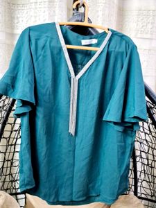 Elegant Teal Top with Silver Embellishment