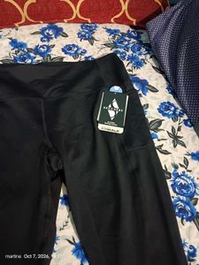 Classic Black Leggings - Comfortable &amp; Versatile