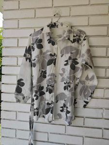 2 Cute Top and Shorts Sets