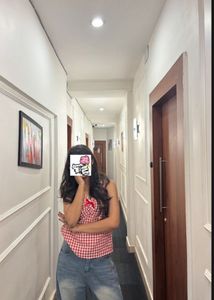 Chic Red Gingham Sleeveless Top