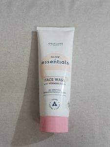 Oriflame Glow Essentials Face , hand Cream SPF 10