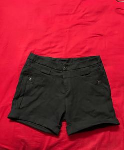 Chic Black Shorts
